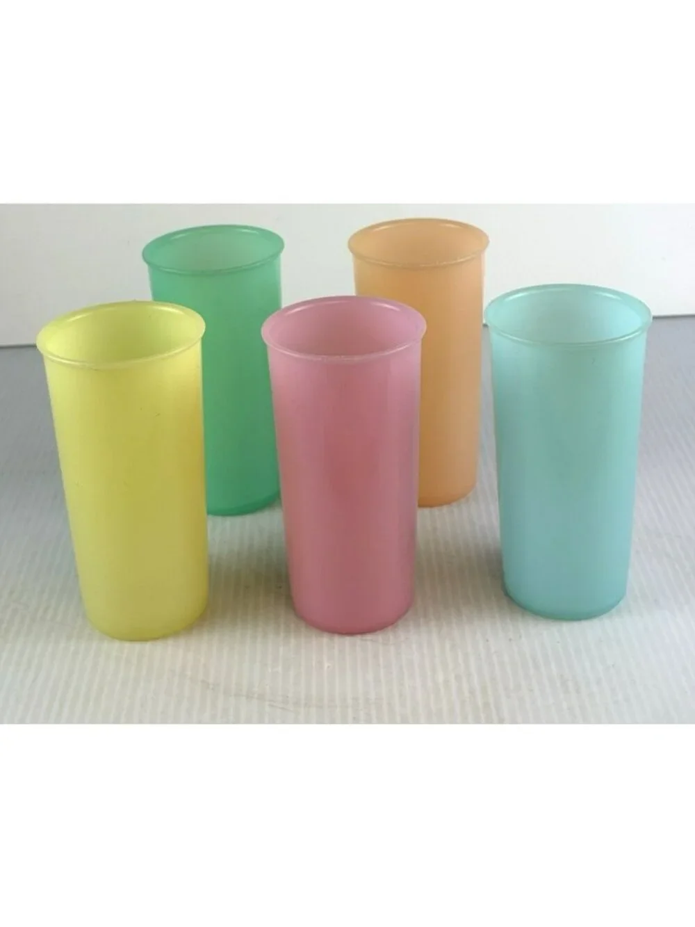 Vtg Tupperware 6 Ounce Pastel Juice Cups Small Tumblers #117 - Set of 5